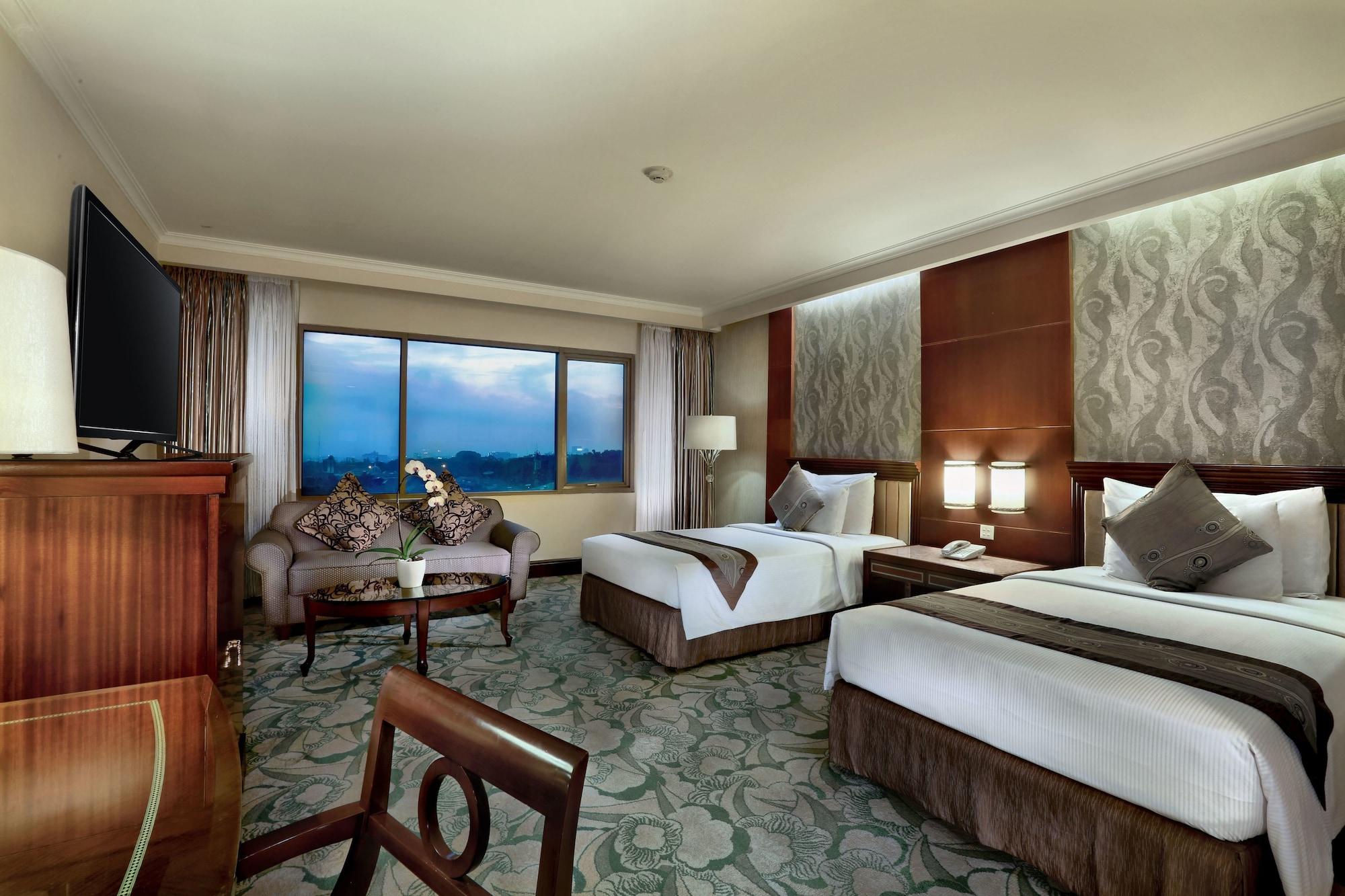 Aston Tropicana Hotel Бандунг Экстерьер фото