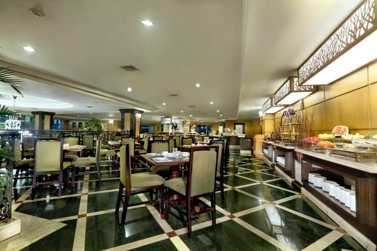 Aston Tropicana Hotel Бандунг Экстерьер фото