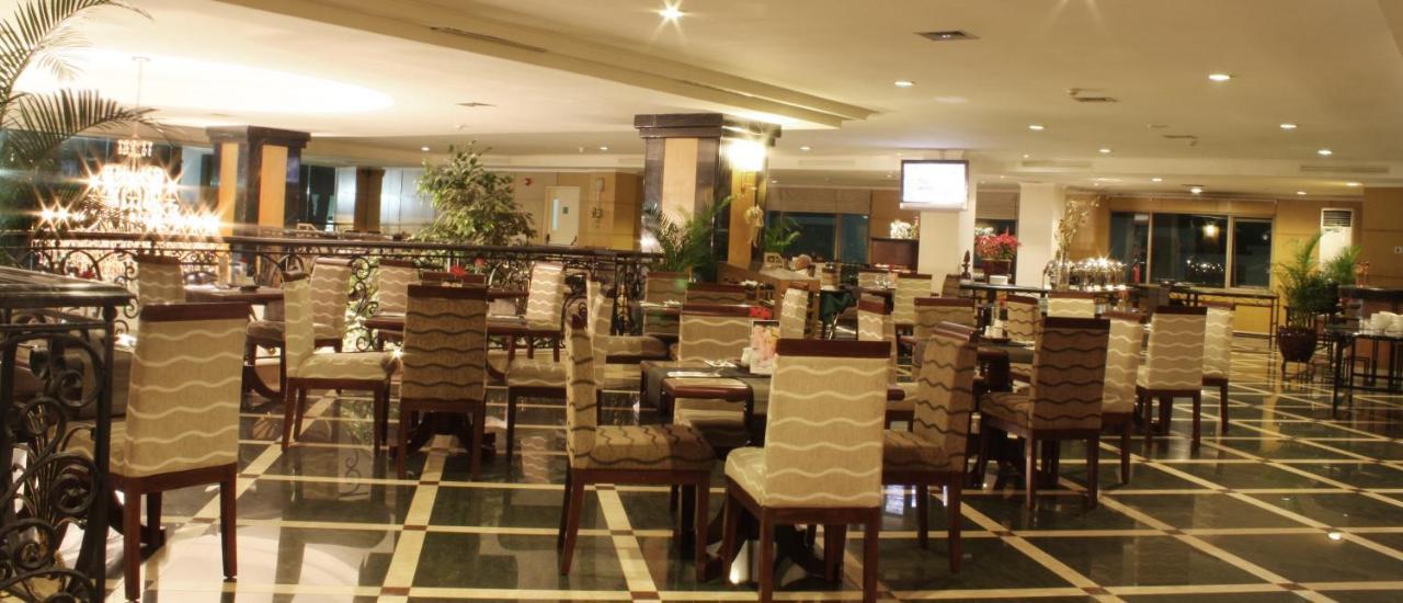 Aston Tropicana Hotel Бандунг Экстерьер фото